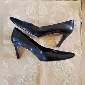BROOKS BROTHERS Black to Dark Navy Patent-Leather Point-Toe Heels, Size 9